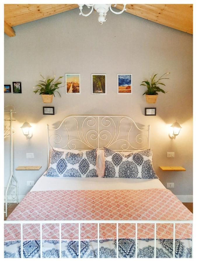 La Casina Bed & Breakfast Trecasali Exterior photo